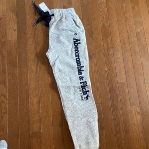 Abercrombie XS Joggers